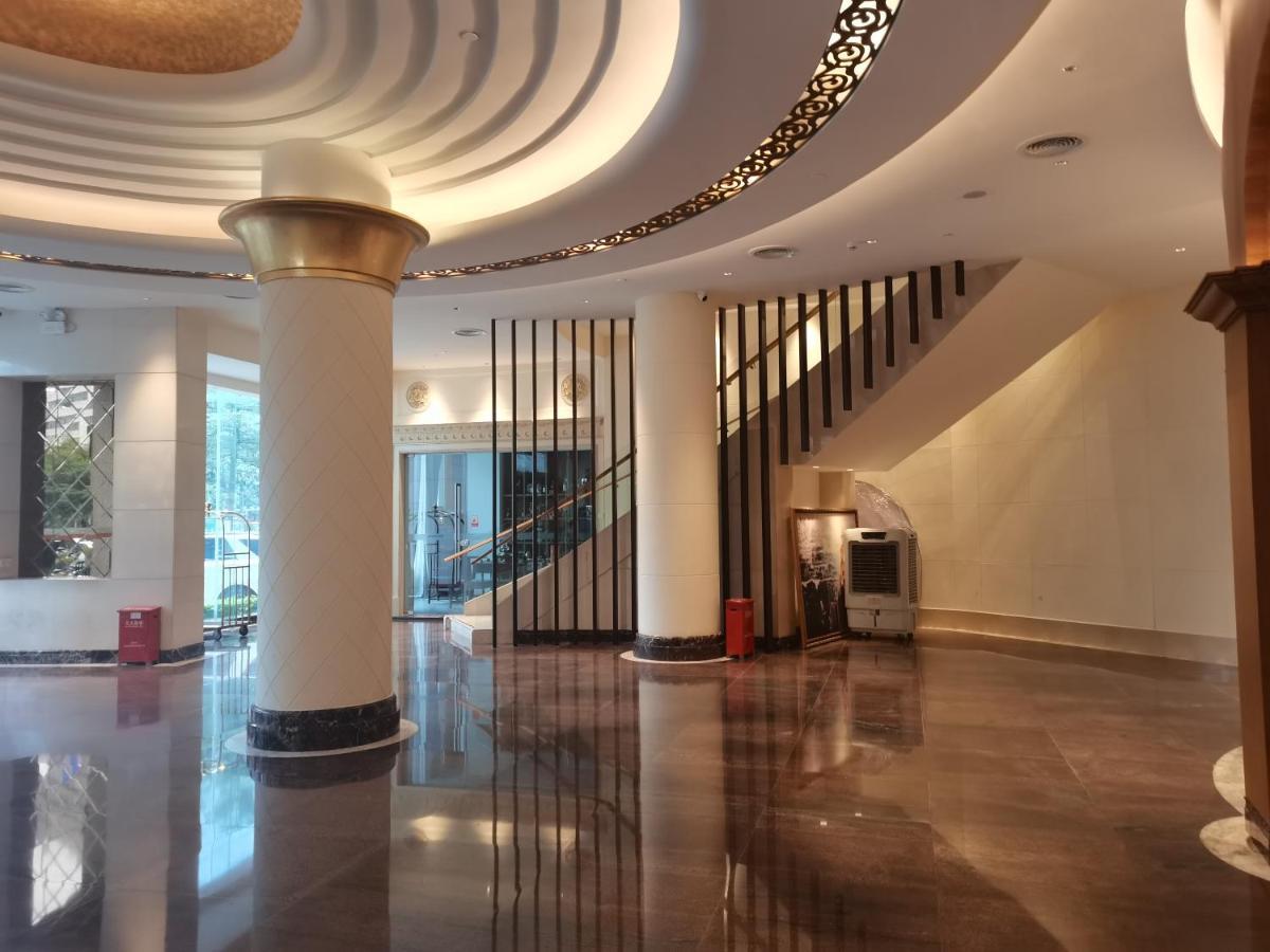Shanghai 4* Shenzhen